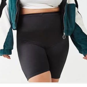 NWT forever 21 Plus size biker shorts